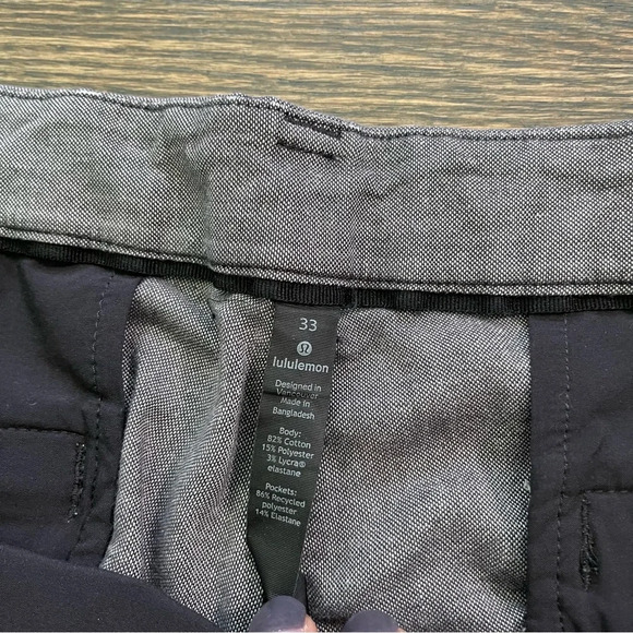 Lululemon 9” gray shorts size 33 - Picture 2 of 7